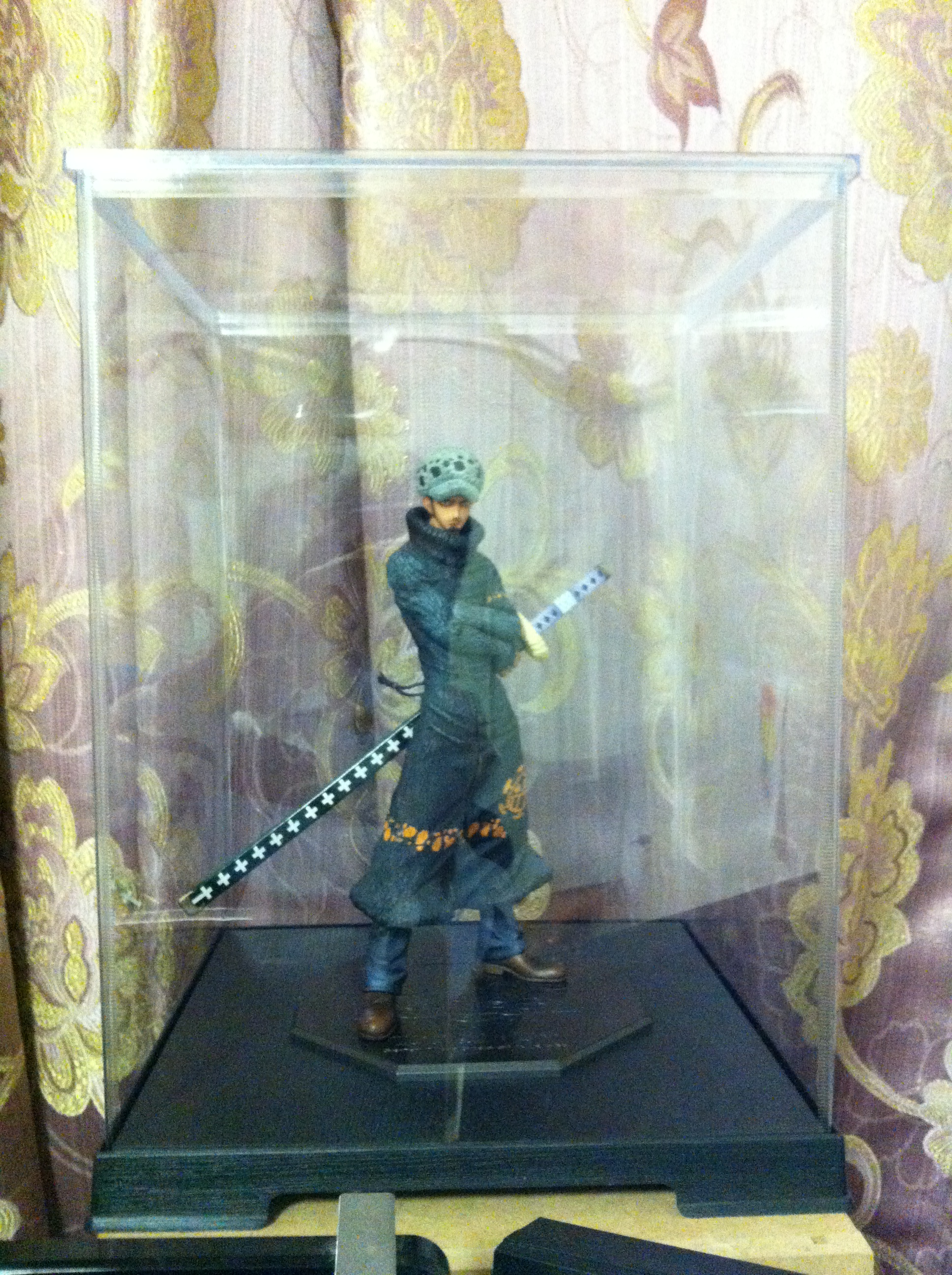 フィギュアケース